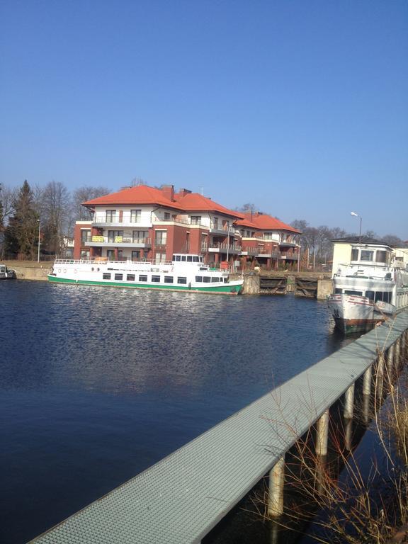 Willa Port Rezydencje Ostróda Exterior foto